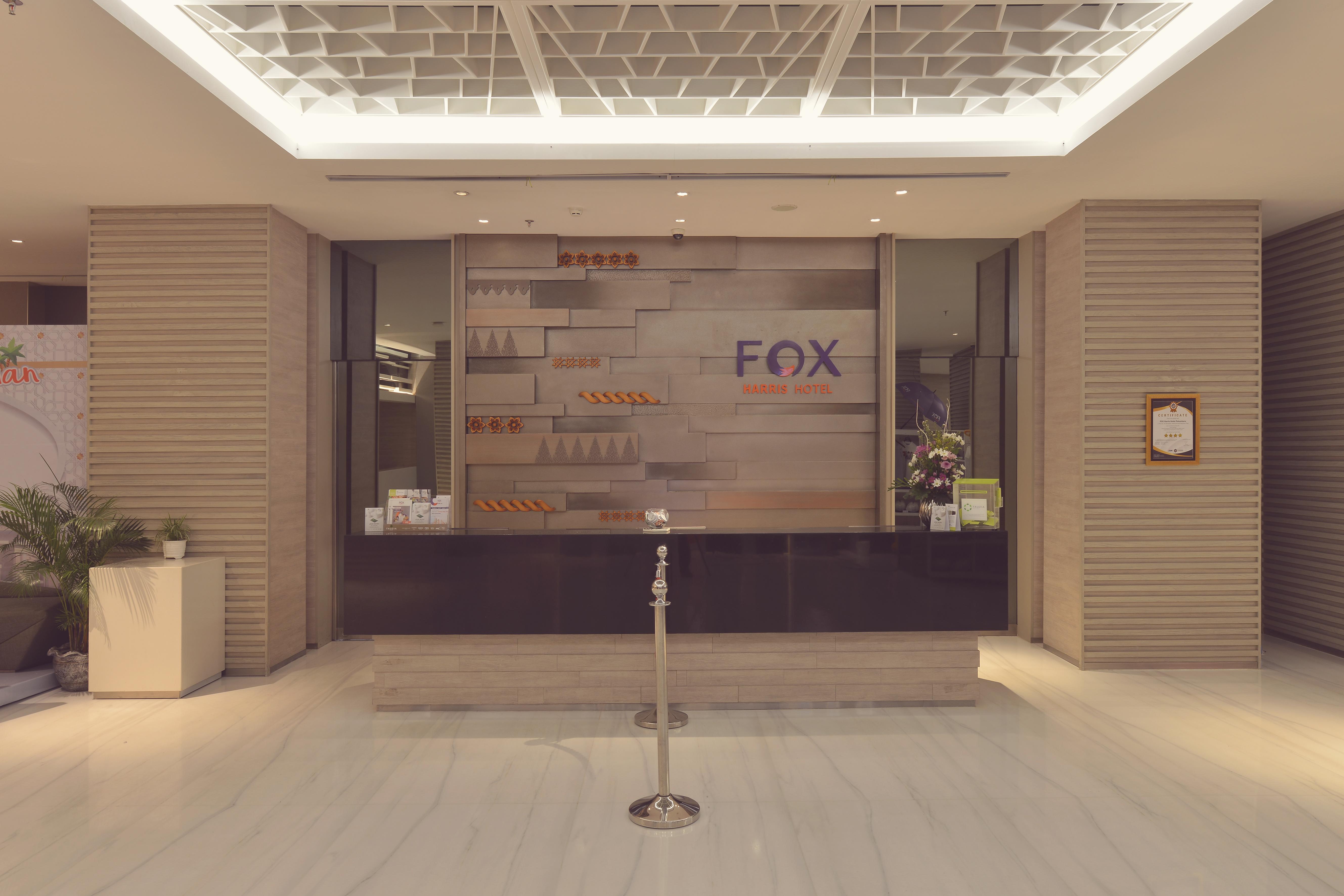 FOX Hotel Pekanbaru Exterior foto