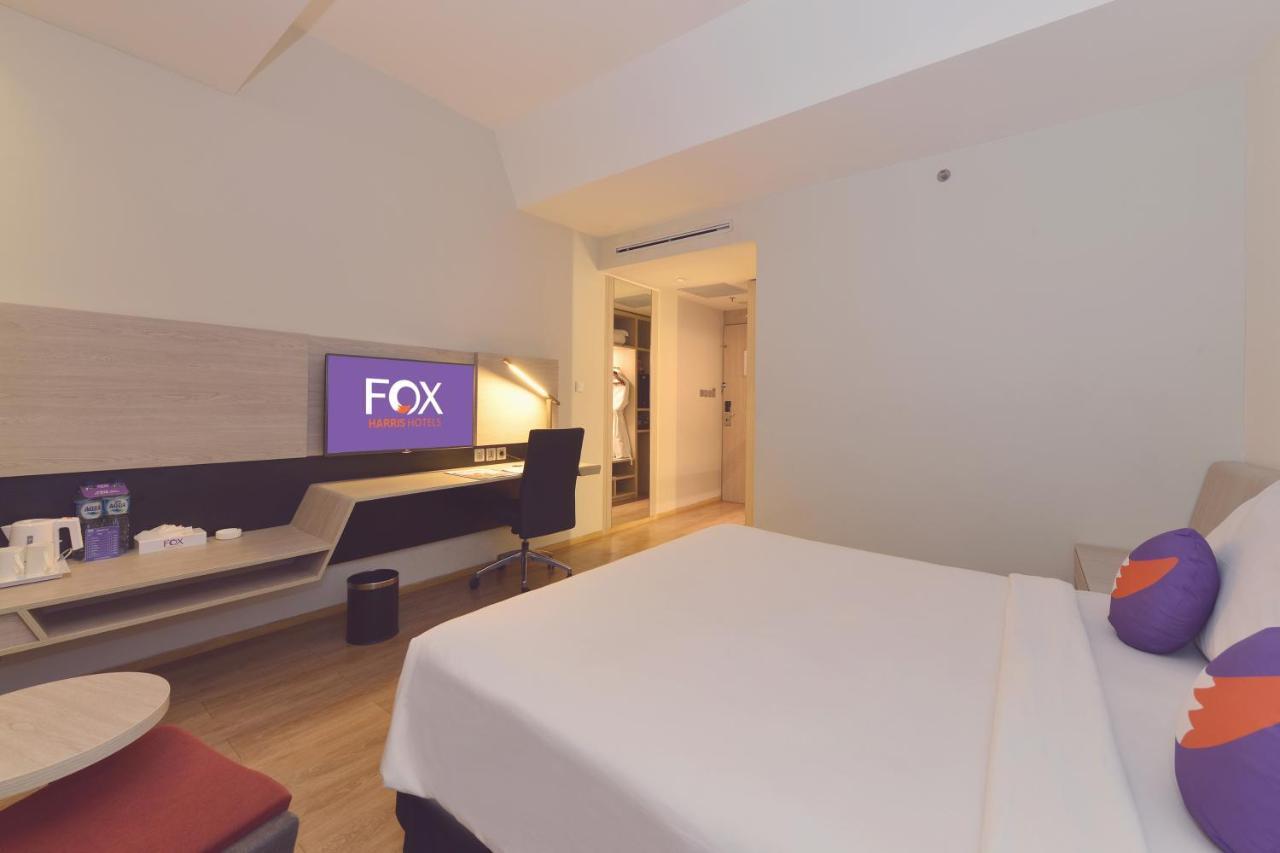 FOX Hotel Pekanbaru Exterior foto